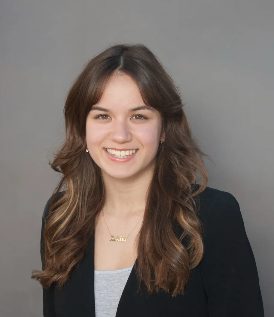 Isabella Inio portrait